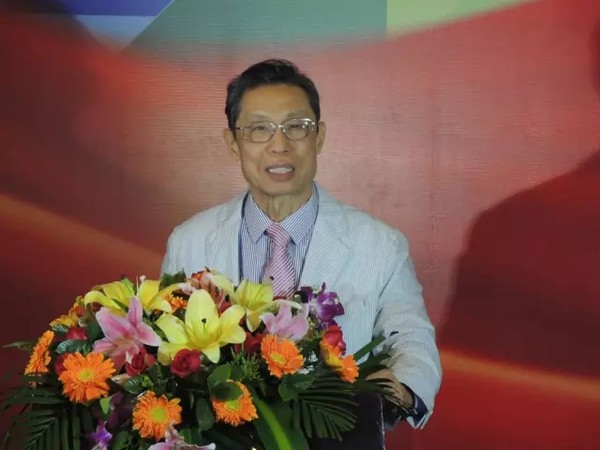 船长---: 80岁了还像棒小伙,钟南山院士首次公开