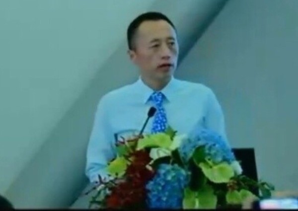 今日话题: 【直播】万科股东大会下午2:30开始