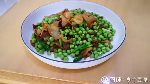 享个猪肉:谜面涨价,v猪肉降鸡!鹌鹑猪肉豆腐普超市蛋价格图片