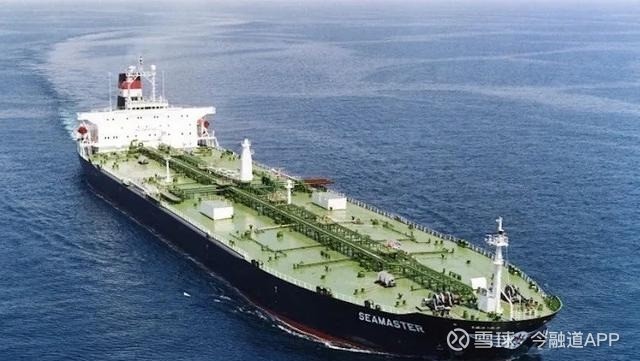 苏伊士型(suezmax),12-16万载重吨),满载状况下可以通过苏伊士运河的