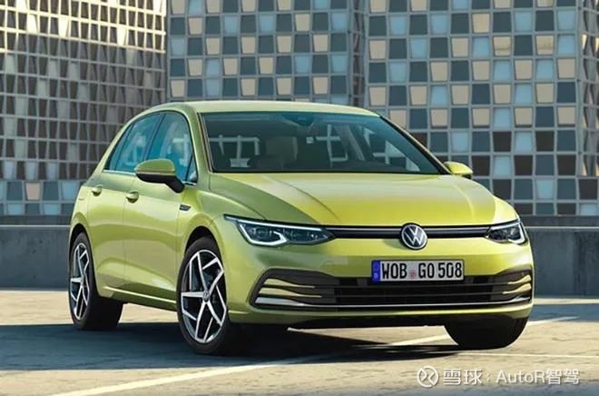 近日海外媒体曝光了一组沃尔沃xc40 recharge插电式混合动力版车型