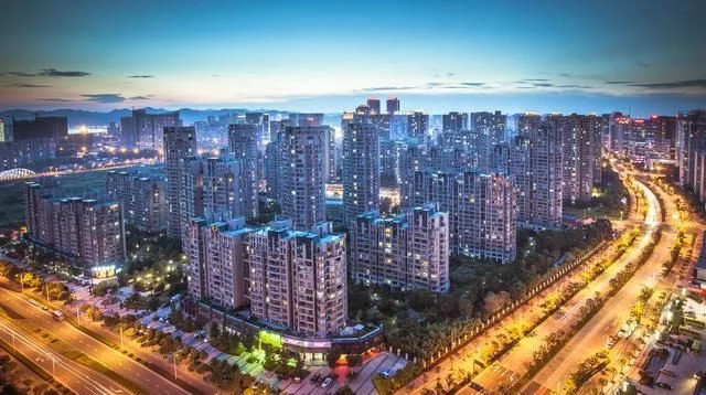 从道外区谋划搬迁至华南城可以看出,哈东地区将迎来新的一利好