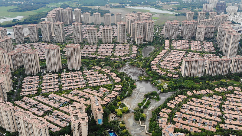航拍清水湾碧桂园珊瑚宫殿的楼盘,这一带又不缺土地,真不明白干嘛盖的