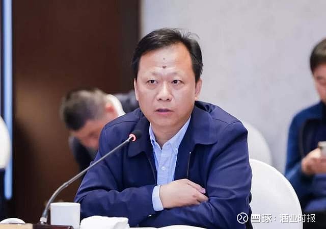 中国绍兴黄酒集团有限公司董事长孙爱保中国酒业协会理事长宋书玉