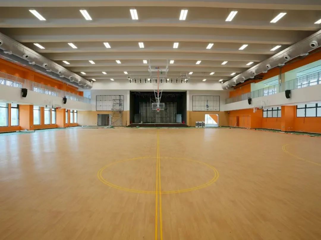 empty