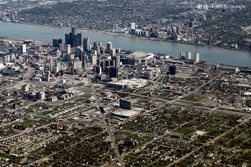 美国汽车之城底特律申请破产 负债180亿美