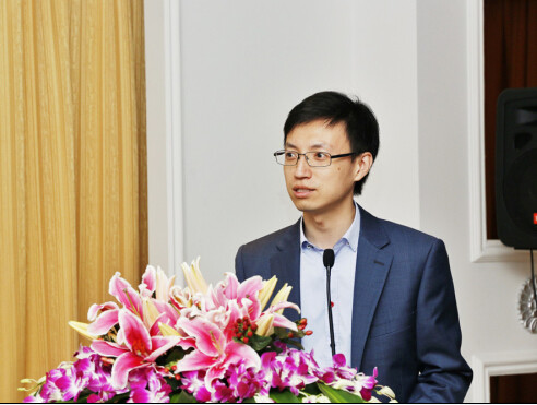 爱钱帮 雪球访谈之一 爱钱帮ceo王吉涛谈p2b理财 唯一幸存者 雪球活动 江涛 乔温柔是美少女 爱钱帮创始人兼ceo王吉涛 访谈简介对于p2p理财想必大家都不陌生