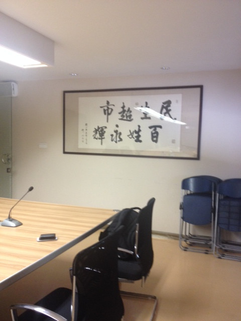 @只投资白马股: 永辉超市挺好,但是盘子太大,最