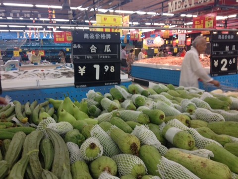 @只投资白马股: 永辉超市挺好,但是盘子太大,最