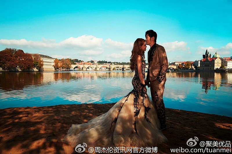 owieiu:$聚美优品(jmei)$ @聚美优品 :#周杰伦结婚