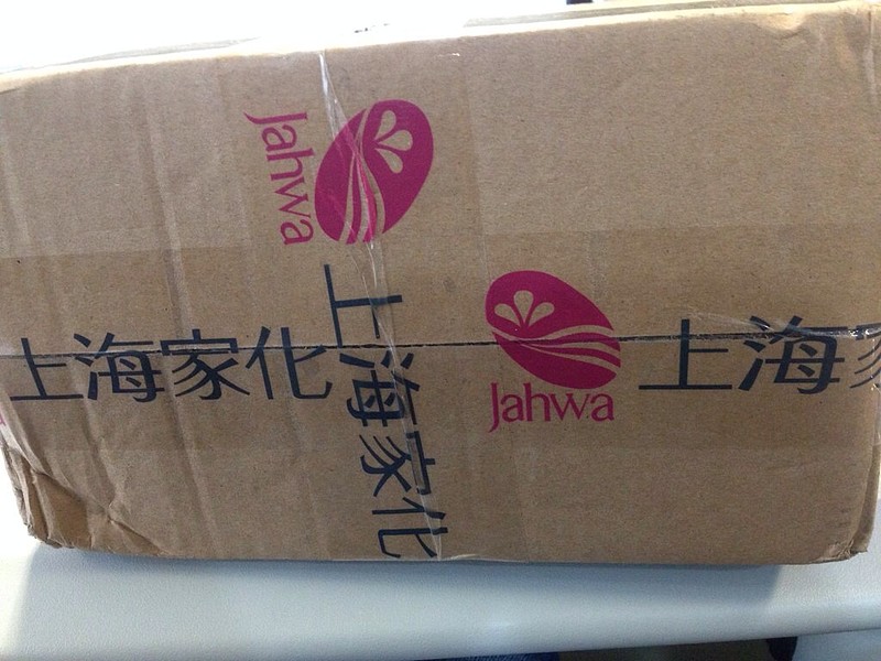 $上海家化(sh600315)$ 刚收到货的聚能醒夫系列套装.还未来得及拆.