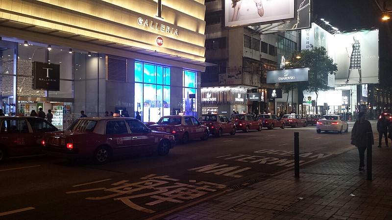 尖沙咀广东道的士龙似乎都在等客是不是我误会了