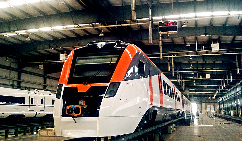 中国北车—唐车公司新产品crh3f,设计速度160km/h,城际车.