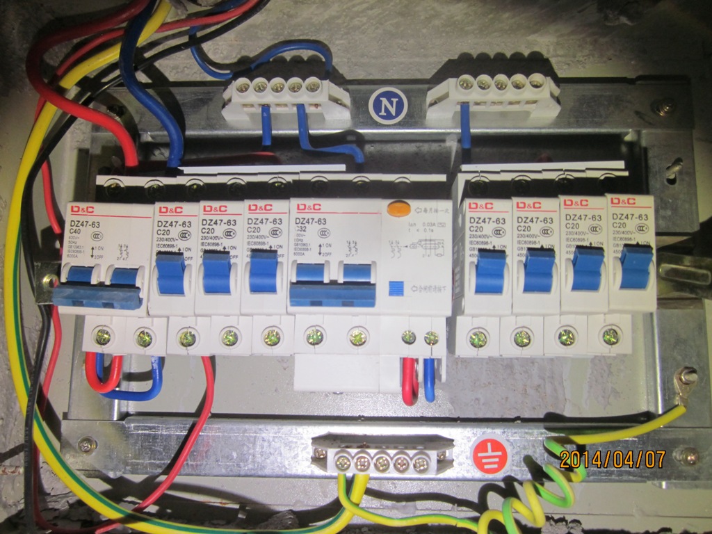 配電箱abc相指示燈接線圖