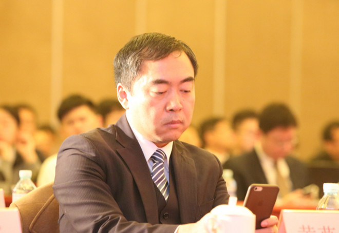 一翦梅: 国泰君安黄燕铭--证券研究的2+1思维