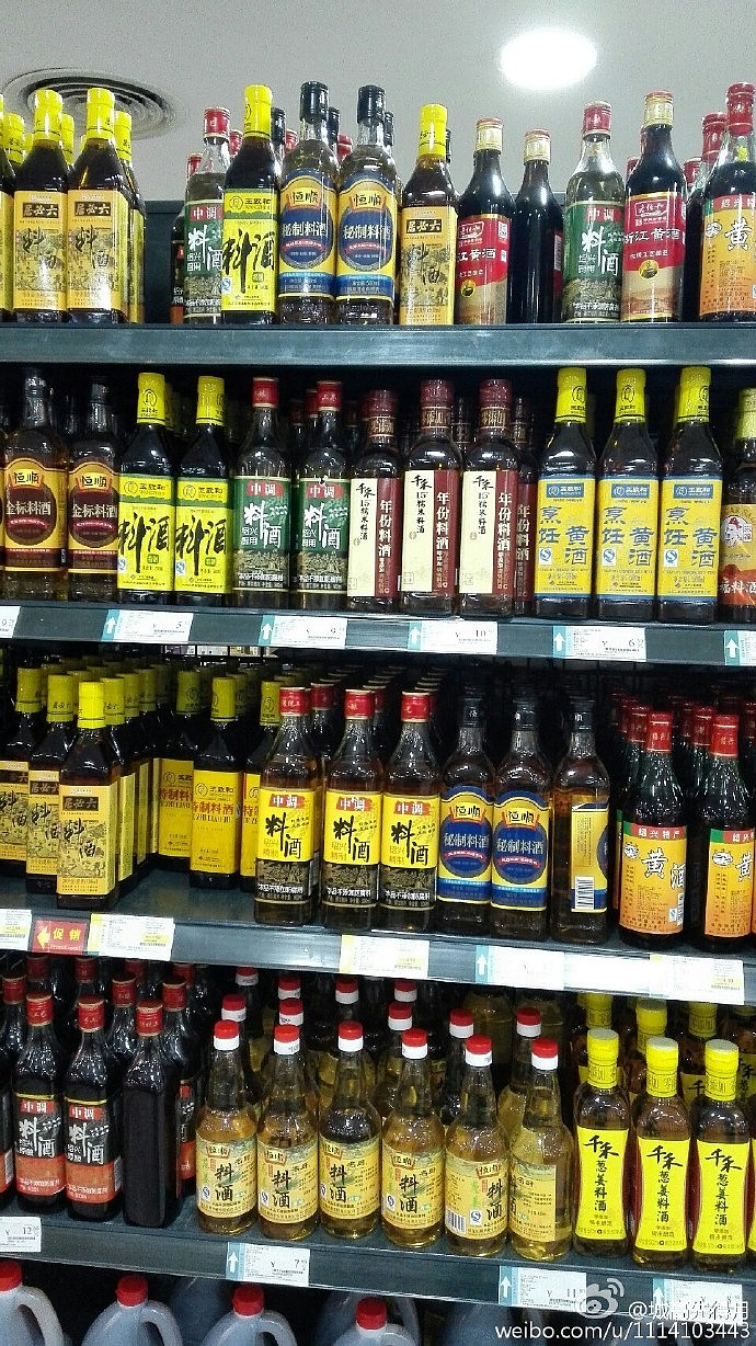 休息日到超市购物特别留意商超渠道中调味品行业料酒醋酱油公司的陈列
