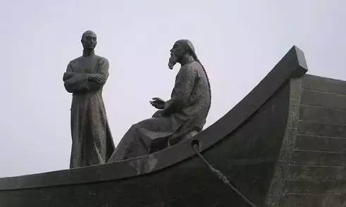 雕塑"湘江夜话"