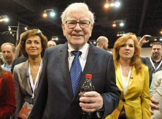 富人生918: 巴菲特为何总是买入大盘蓝筹股? $