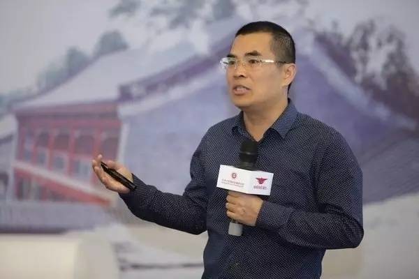 全景网路演天下: 它是创业板市值龙头,被誉为