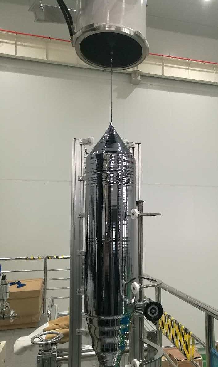 大硅片国产化--国产首台12英寸350kg半导体单晶硅炉运转正常