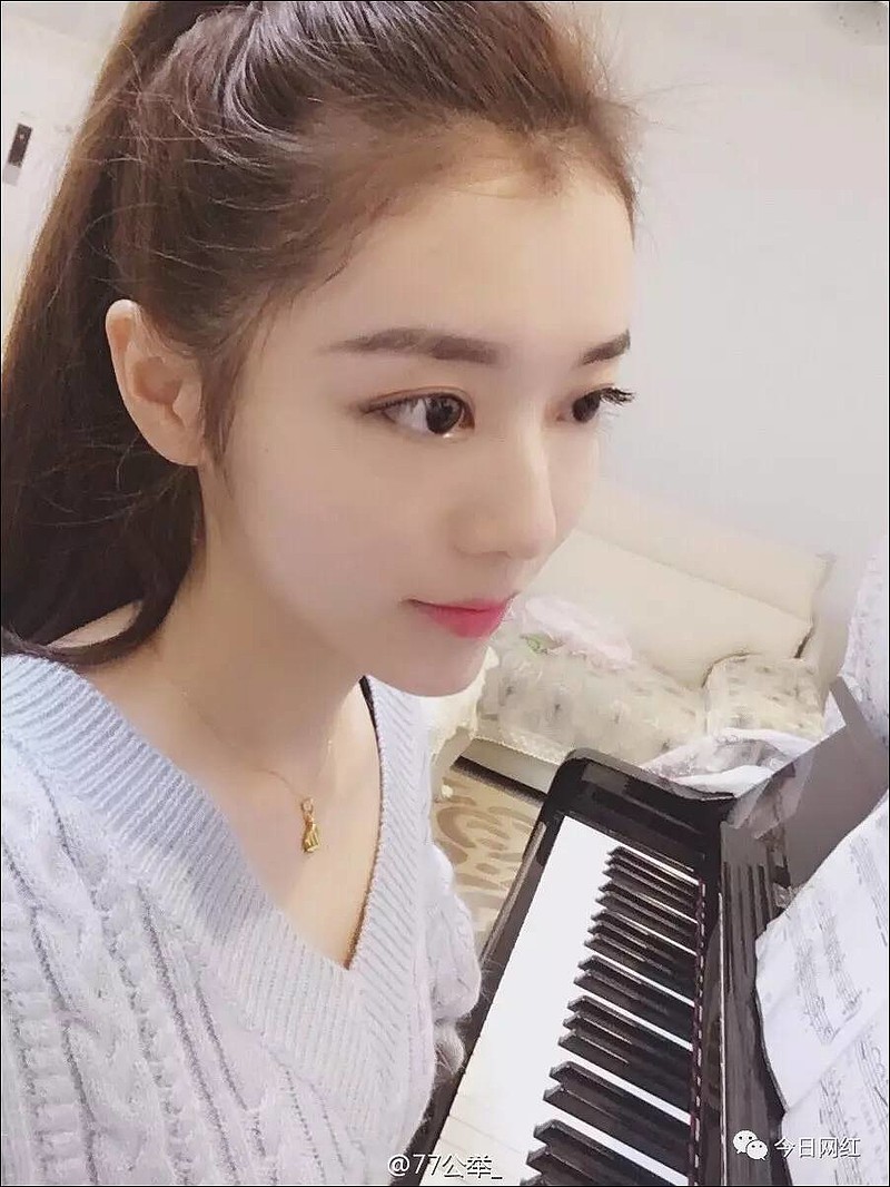 水汪汪大眼会放电,空灵古装小仙女,她是77公举