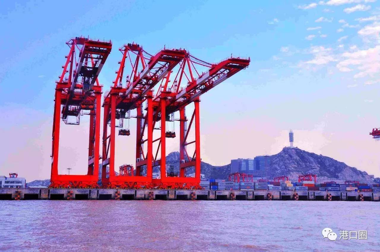 港口圈: 上海自贸港已上报 关税优惠成亮点丨港