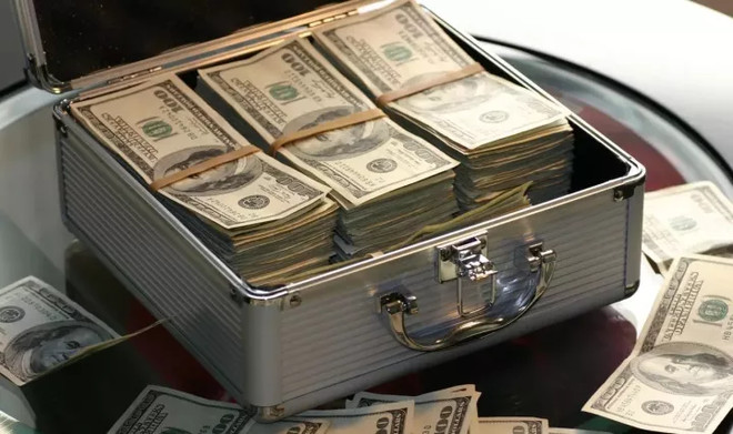 菜鸟理财: 投资早餐|管理费占收益的45.2%,你还