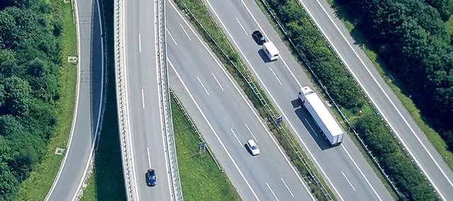 新经济100人: 63城年销10亿枝花,从供应链撬动