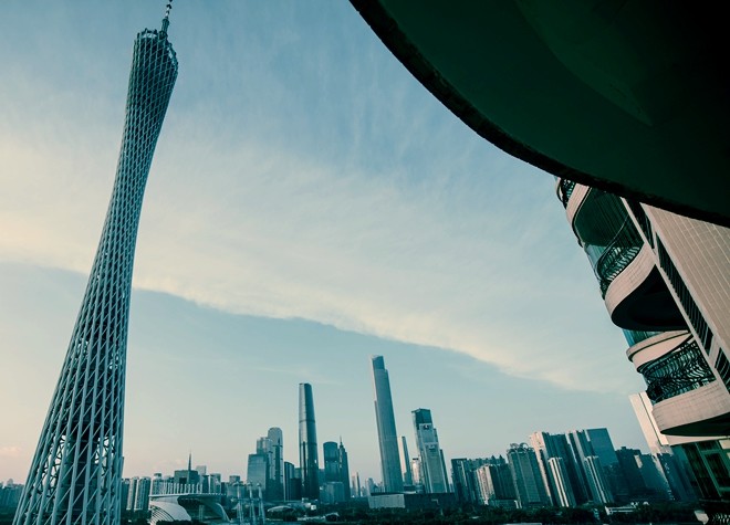 观点地产新媒体: 观点人物 | 李华买地 卓越成立