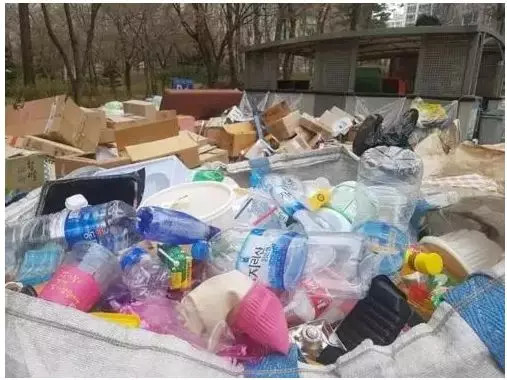 中国禁洋垃圾,韩国人因垃圾成山打起来了!