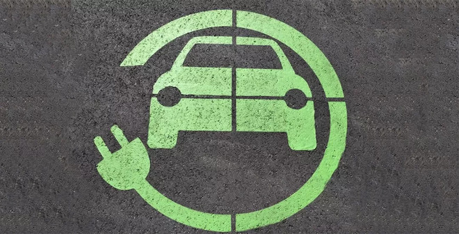 产销量增长逼近100倍!我国新能源汽车加速转型