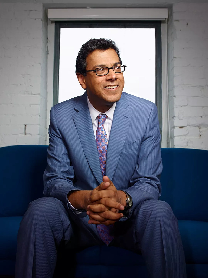 阿图99葛文德(atul gawande)今年 53 岁,是美国布莱根和妇女医院的