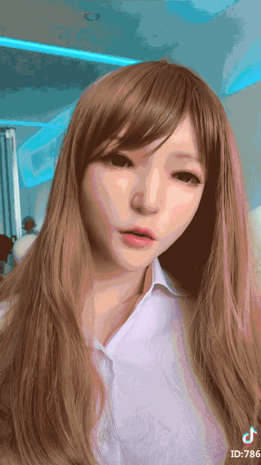 图中是成人实体娃娃厂商exdoll研发的人工智能机器伴侣.