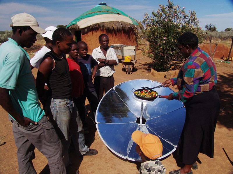 这种太阳能烧烤不错