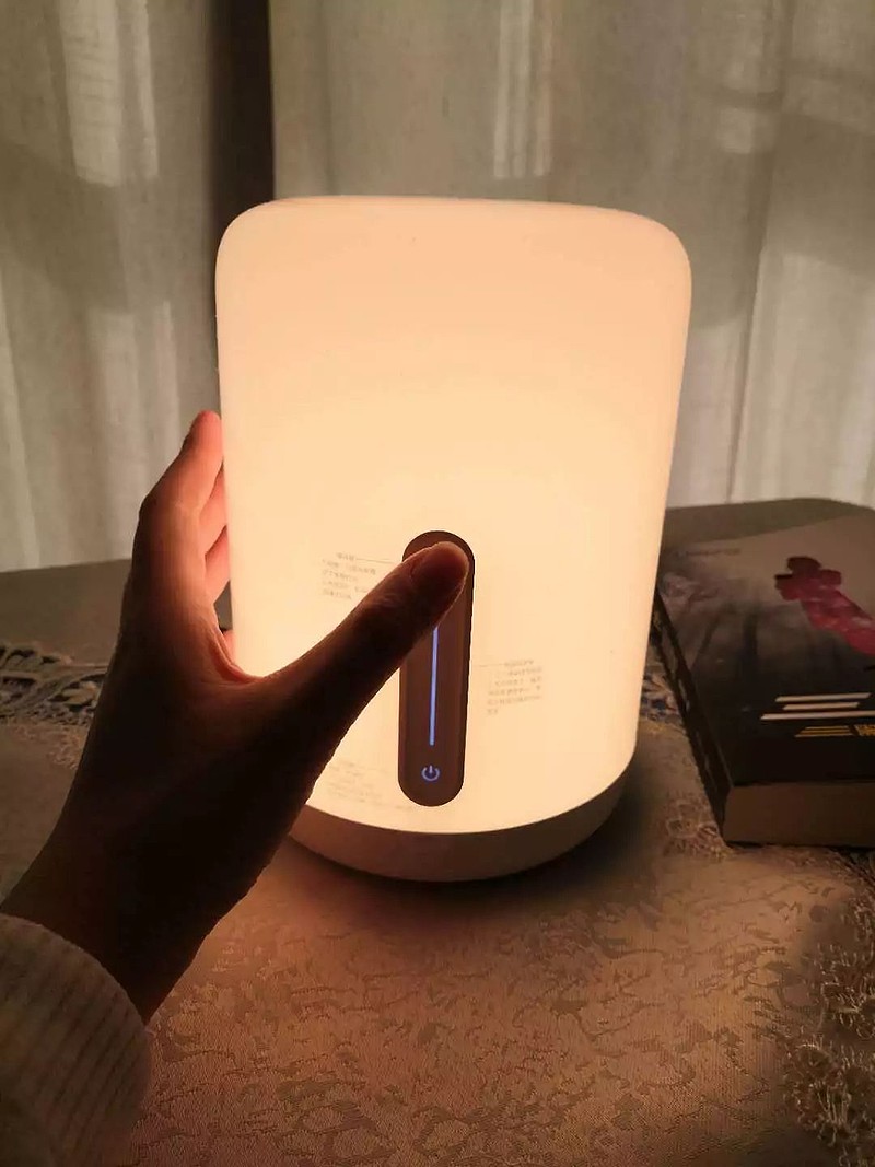 今冬,米家床头灯2,回忆杀里满满一罐温暖的光