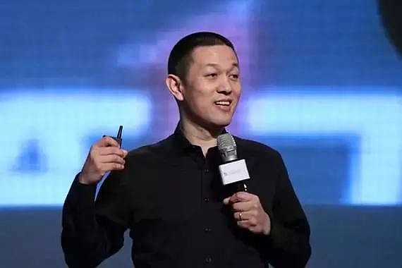 一路躺赢胡玮炜