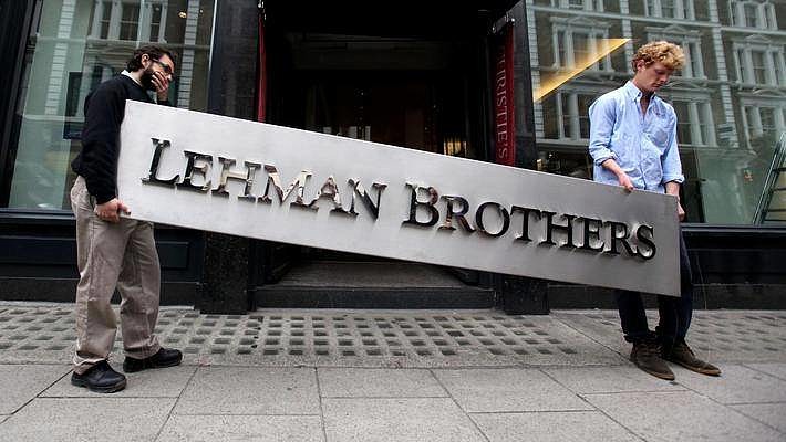 08年金融危机的形成 泡沫和复苏全过程一转眼08年的金融危机已经过去几乎十年了 这是我们这一代人感受过最大规模的去泡沫和去杠杆 在美国历史上 08年的