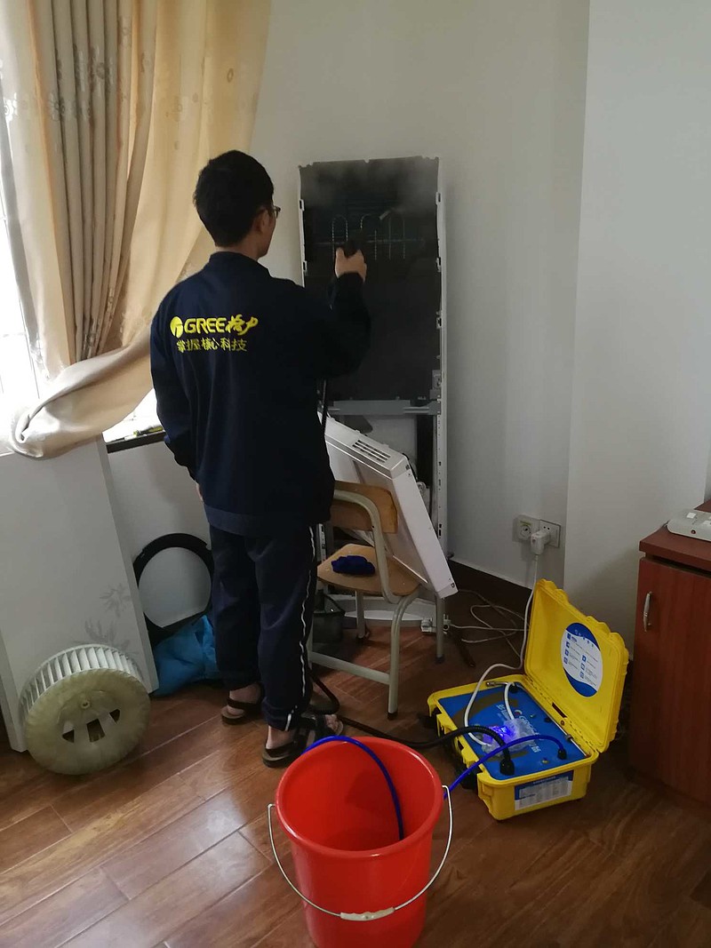 格力空调的售后服务不错柜机免费深度清洗