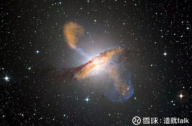 下图中的喷流被认为来自于半人马座a星系中心的那个黑洞.