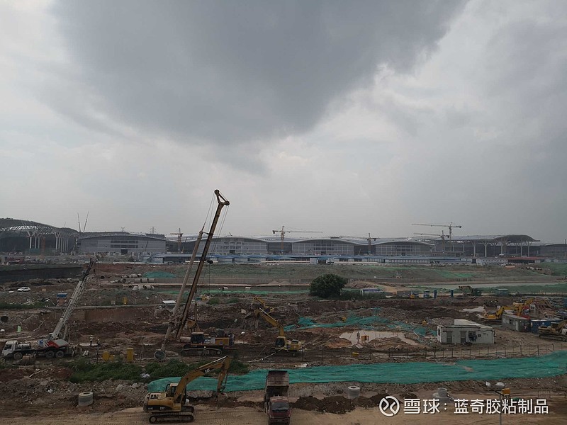 华侨城 的会展中心正在加紧建设