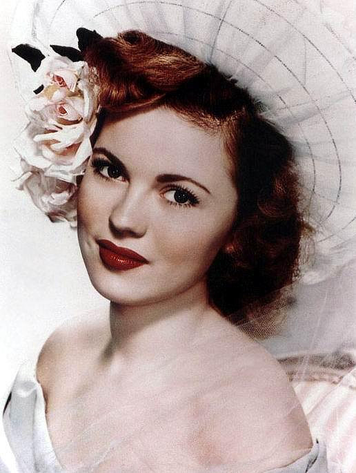 秀兰邓波儿shirleytemple老了以后变化好大