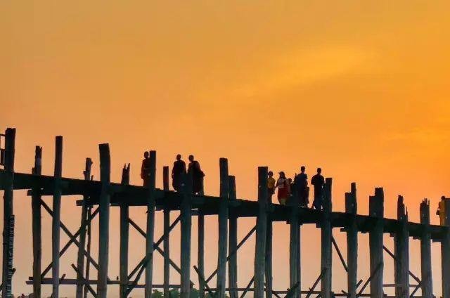 情定缅甸维加斯赌场客服去乌本桥邂逅一场最完