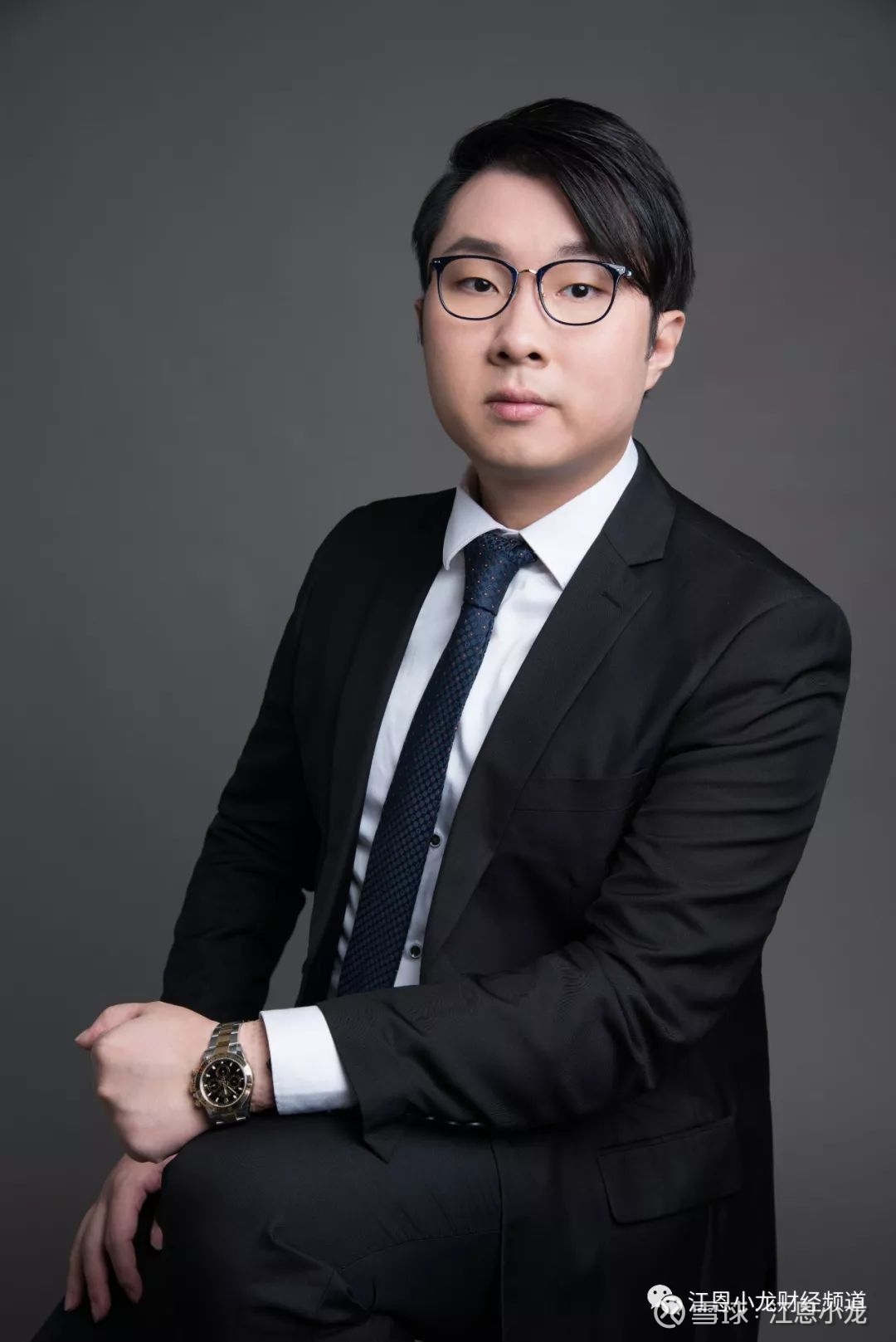 港股牛市会再来吗? 点击上方关注我们刘君明江恩小龙-在某香港投资大行担任联值董事，多间中港财经杂志专栏作者-畅销书「港股实战入门及技巧...