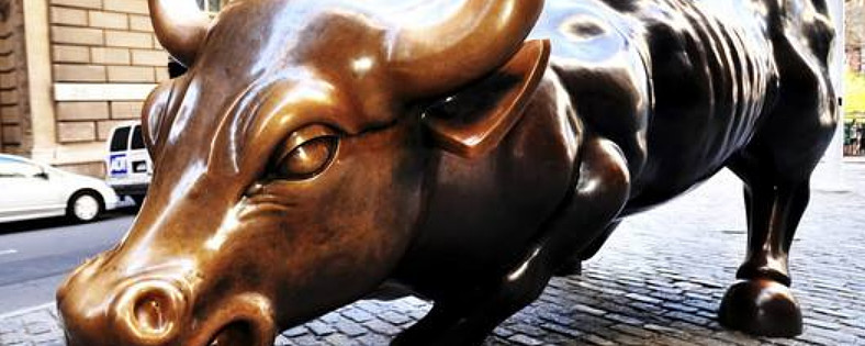 2019年的中国股市进行不到一半,昂扬的牛头就被对岸"特不靠谱"总统