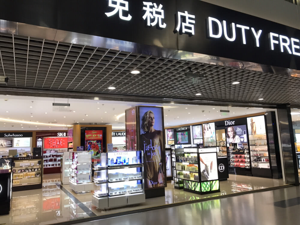 及试驾车该当若何试驾必要注视些什么及《试驾车试驾指南：试乘试驾的严沉性你明了吗（好爽⋯好紧⋯法宝夹大巴视）？试驾车可能试驾多久