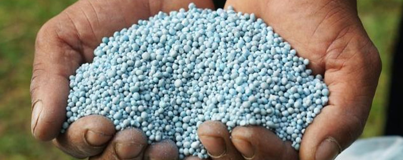 同是尿素,大颗粒为什么比小颗粒卖得贵?终于明白