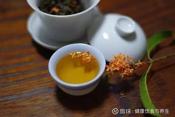 冬季养生食谱 桂花蜂蜜水的功效与作用 蜂蜜桂花茶的功效 喝花茶一直就很受欢迎 因为花茶的好处多多 而蜂蜜也一直是非常受欢迎 不管是泡水喝还是加在其它食物上都很美味 而且有很高的