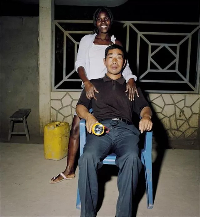 华人在非洲都不愿回国?听听非洲服装"老板"怎么讲的