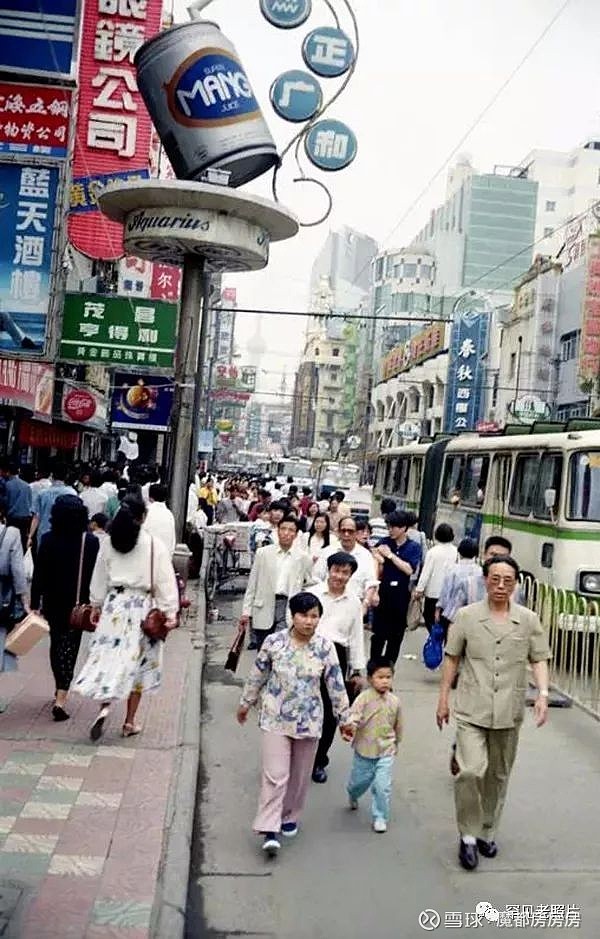 上海是中国的经济,金融,贸易,航运中心,也是世界上规模和面积最大的