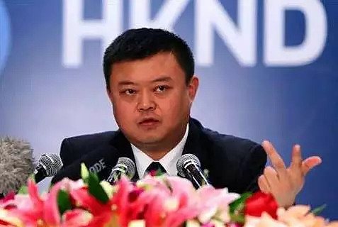 投资人王靖被东吴证券研究员誉为"人中龙凤"的北京信威董事长,总裁